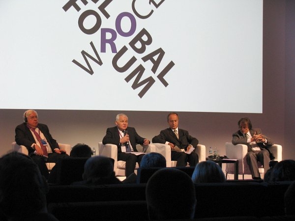 WroGlobForum2011_02_w36dy2.jpg