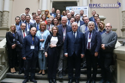 pracownicy-ISM-konferencja-na-Ukraine_2019-05-21_22-53-35